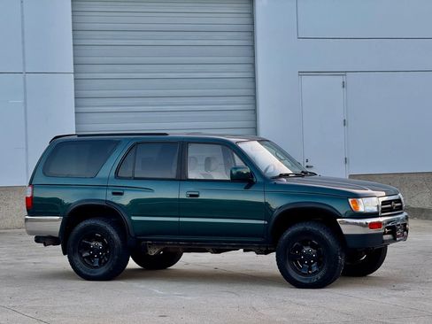 Used 1997 Toyota 4Runner SR5 image 1