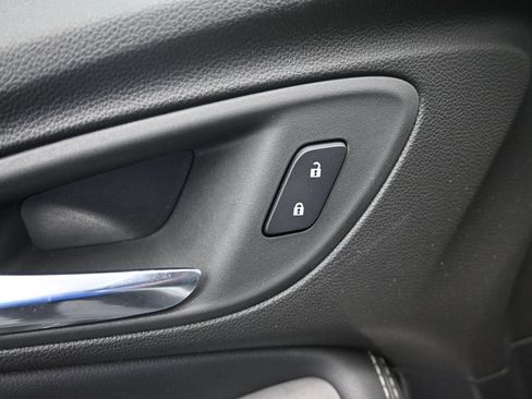 Used 2023 Buick Encore GX Preferred w/ Cold Weather Comfort Package AWD/4WD image 20