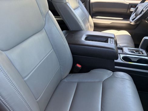 Used 2020 Toyota Tundra SR5 w/ SR5 Leather Package AWD/4WD image 9