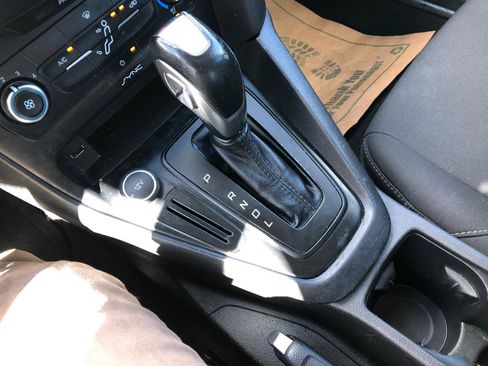 Used 2016 Ford Focus SE image 20