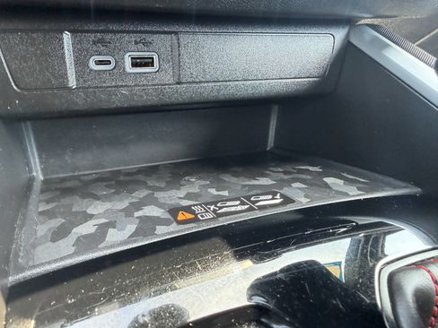 Used 2024 Chevrolet Colorado Z71 w/ LPO, Dark Essentials Package AWD/4WD image 29