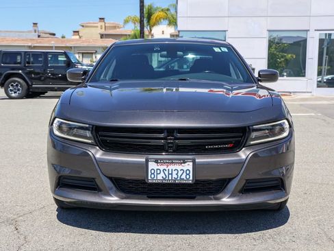 Used 2019 Dodge Charger SXT RWD image 9