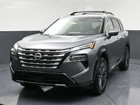 New 2026 Nissan Rogue Platinum w/ Platinum Premium Package image 3