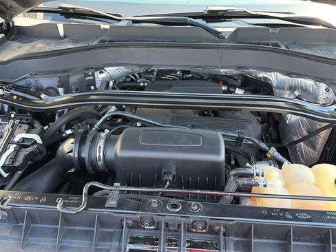 Used 2020 Ford Explorer XLT w/ Equipment Group 202A RWD image 34
