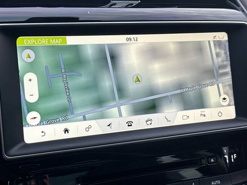 Used 2018 Jaguar F-PACE R-Sport image 19