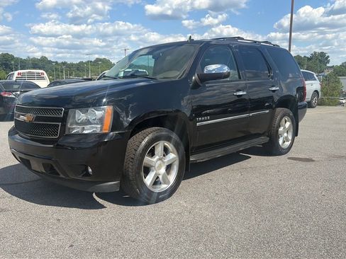 Used 2013 Chevrolet Tahoe LTZ AWD/4WD image 6