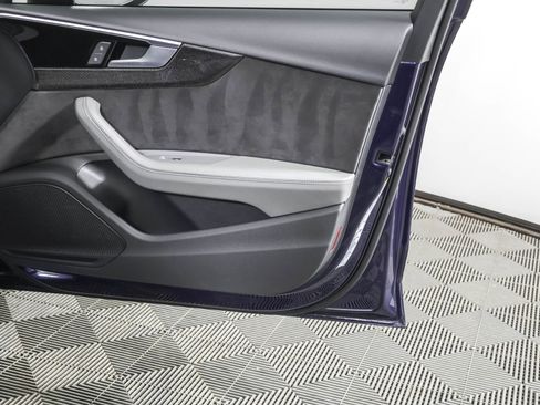 Used 2020 Audi S4 Premium Plus w/ Premium Plus Package image 49