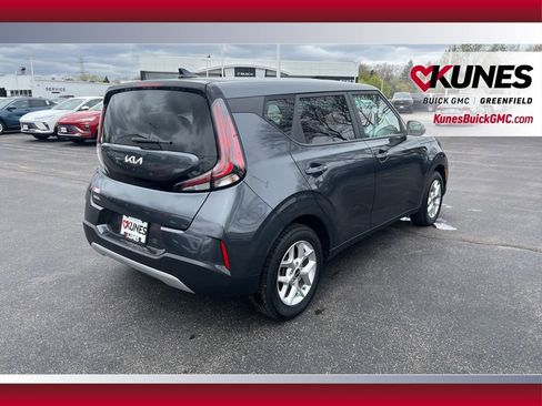 Used 2024 Kia Soul LX w/ Option Group 015 FWD image 5