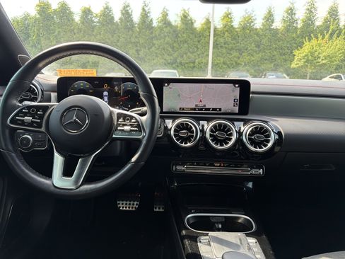 Used 2023 Mercedes-Benz CLA 250 4MATIC image 30