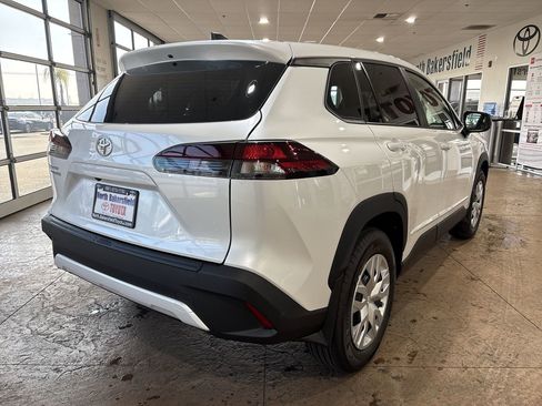 New 2026 Toyota Corolla Cross L image 2