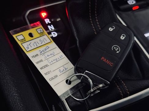 Used 2022 Jeep Compass Limited image 35