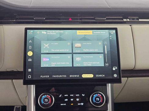 Used 2023 Land Rover Range Rover SE image 25