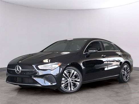 New 2025 Mercedes-Benz CLA 250 4MATIC image 1