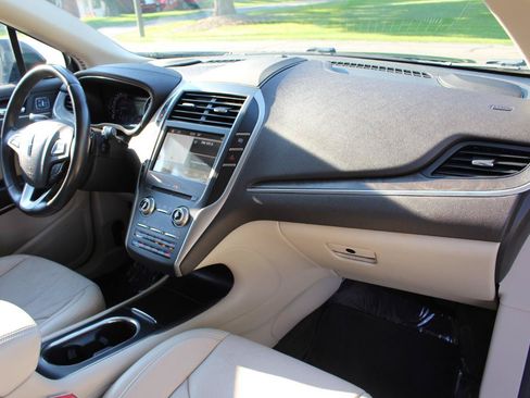 Used 2017 Lincoln MKC Reserve AWD/4WD image 39