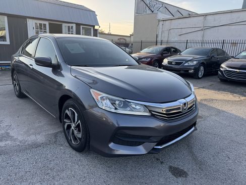 Used 2016 Honda Accord LX image 2