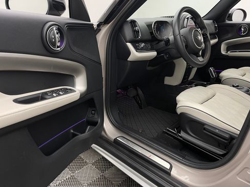 Used 2024 MINI Cooper Countryman S w/ Signature Upholstery Package FWD image 18
