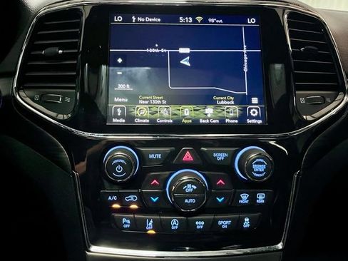 Used 2021 Jeep Grand Cherokee Laredo X AWD/4WD image 15
