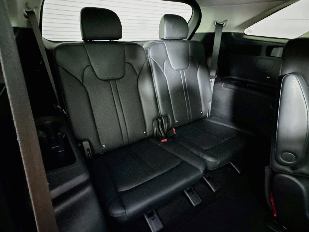 Used 2022 Kia Sorento EX w/ Panoramic Sunroof Package FWD image 35