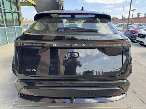 Used 2023 Nissan Ariya FWD image 13