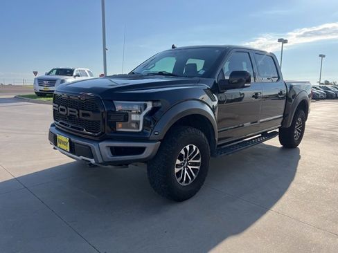 Used 2019 Ford F150 Raptor w/ Equipment Group 802A Luxury image 3