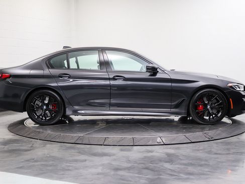 Used 2023 BMW M550i xDrive AWD/4WD image 5