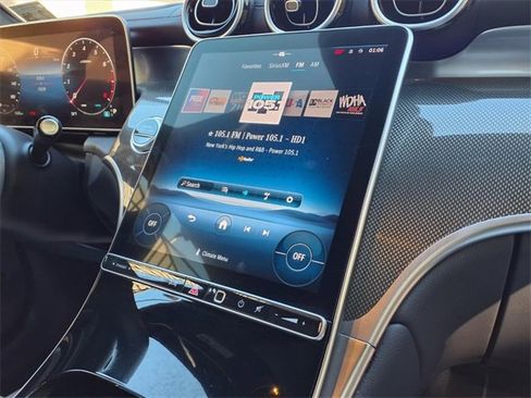 Used 2024 Mercedes-Benz GLC 300 4MATIC image 16