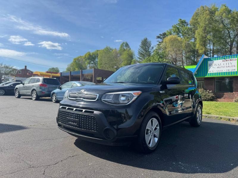Used 2016 Kia Soul FWD image 1