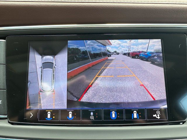 Used 2020 Buick Enclave Avenir w/ Avenir Technology Package FWD image 30