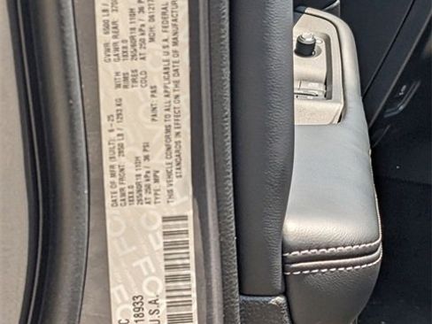 New 2025 Jeep Grand Cherokee L Limited image 26