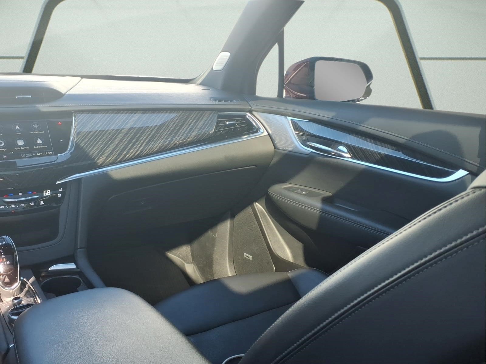 Used 2024 Cadillac XT6 Premium Luxury w/ LPO, Floor Liner Package FWD image 12