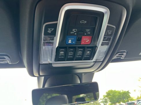 Used 2024 RAM 1500 Limited AWD/4WD image 62