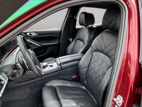 Used 2025 BMW X6 xDrive40i w/ Executive Package AWD/4WD image 8