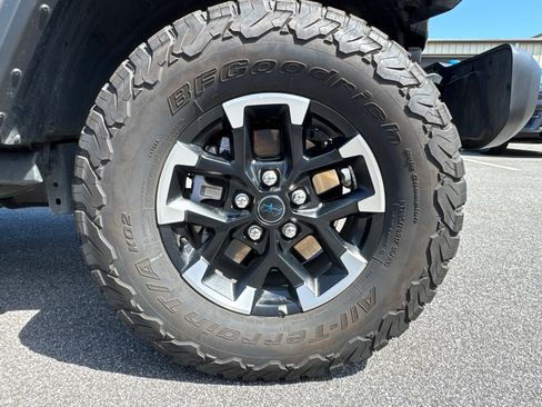Used 2025 Jeep Wrangler Unlimited Rubicon 4xe w/ Safety Group AWD/4WD image 14