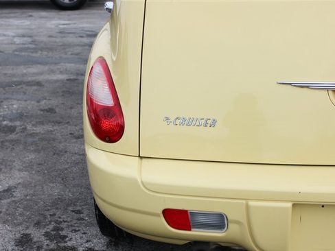Used 2007 Chrysler PT Cruiser Touring w/ Fleet Value Group I image 37