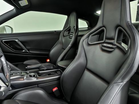 Used 2017 Nissan GT-R Premium AWD/4WD image 23