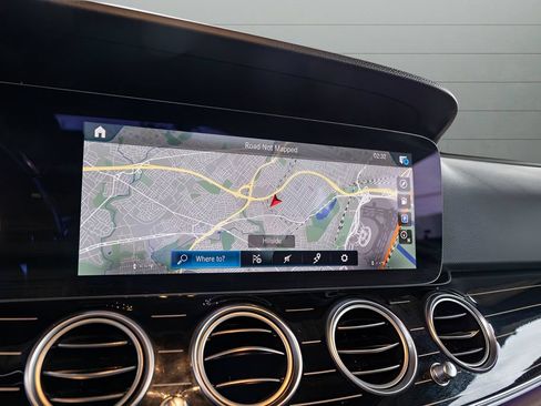 Used 2022 Mercedes-Benz E 350 4MATIC Sedan image 23