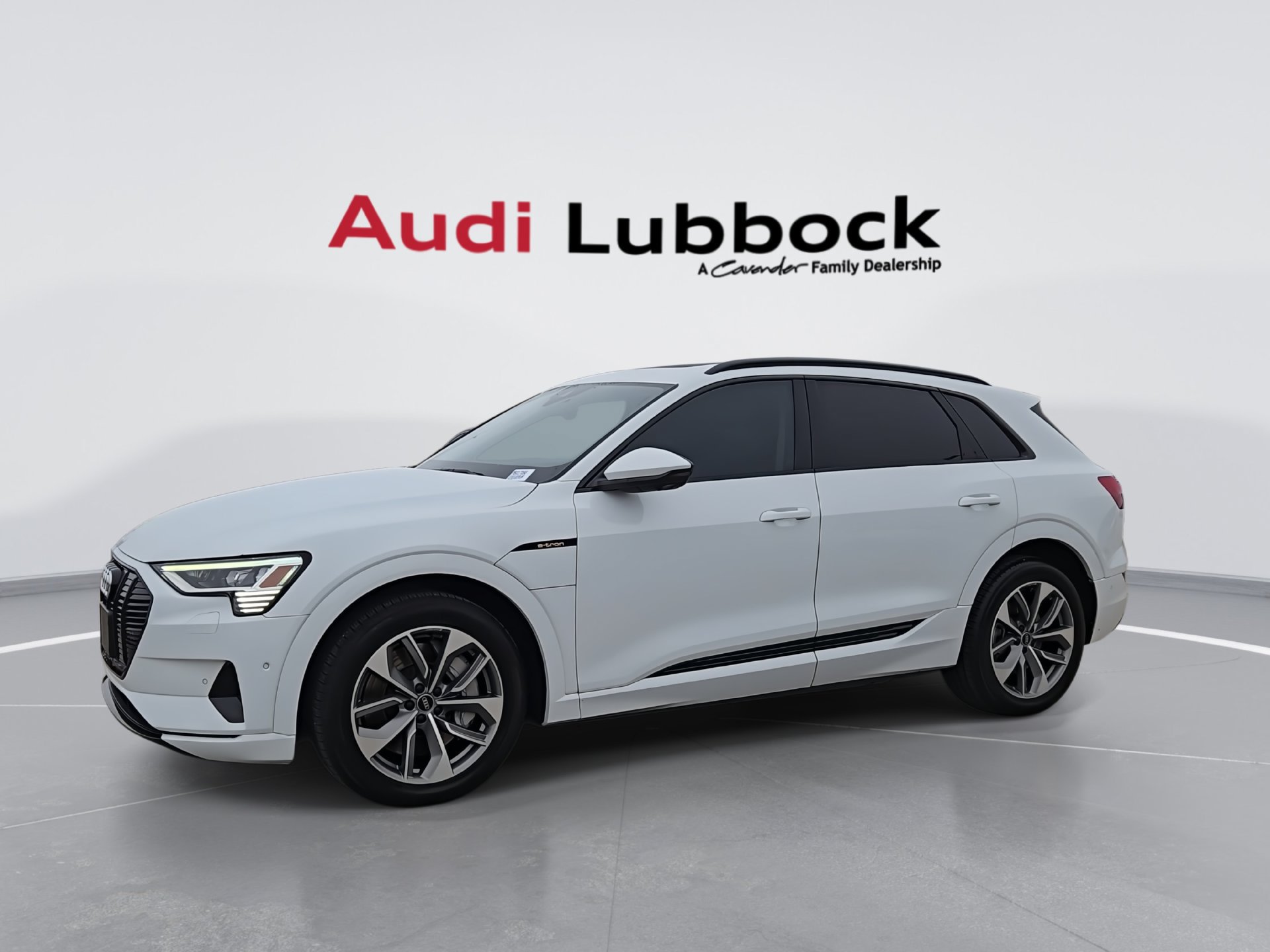 Used 2021 Audi e-tron Premium Plus w/ Premium Plus Package AWD/4WD image 5