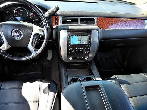 Used 2007 GMC Sierra 3500 SLT w/ Entertainment Package RWD image 14