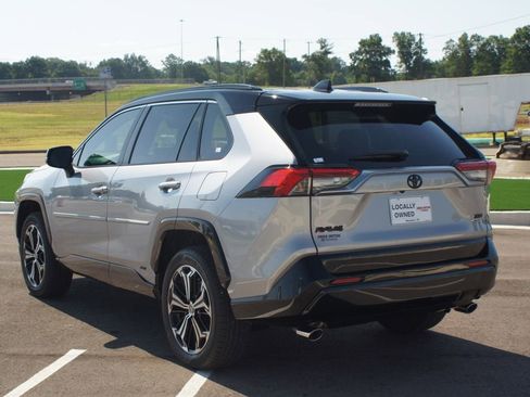 Used 2025 Toyota RAV4 XSE image 16