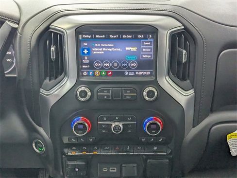 Used 2020 GMC Sierra 1500 SLT image 12