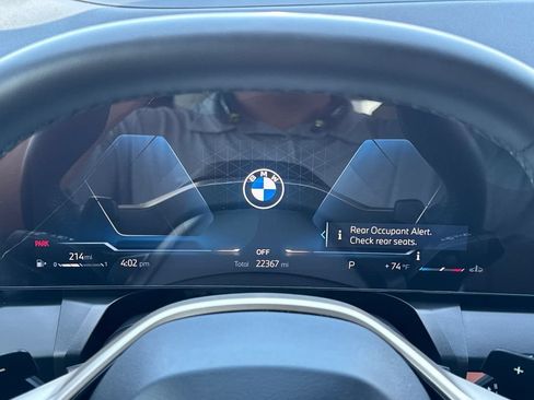 Used 2025 BMW X3 xDrive30i w/ Premium Package AWD/4WD image 13