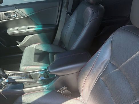 Used 2017 Honda Accord Sport Special Edition image 5