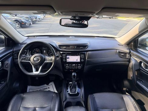 Used 2017 Nissan Rogue SL w/ SL Premium Package FWD image 35