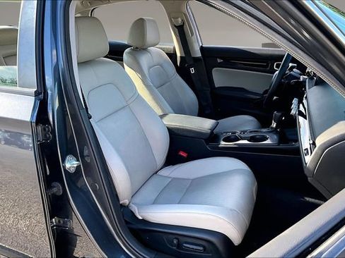 Used 2023 Honda Civic Touring image 27