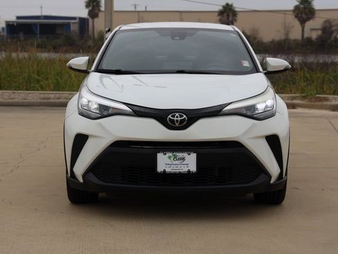 Certified 2020 Toyota C-HR XLE image 2