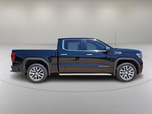 Used 2023 GMC Sierra 1500 Denali AWD/4WD image 12