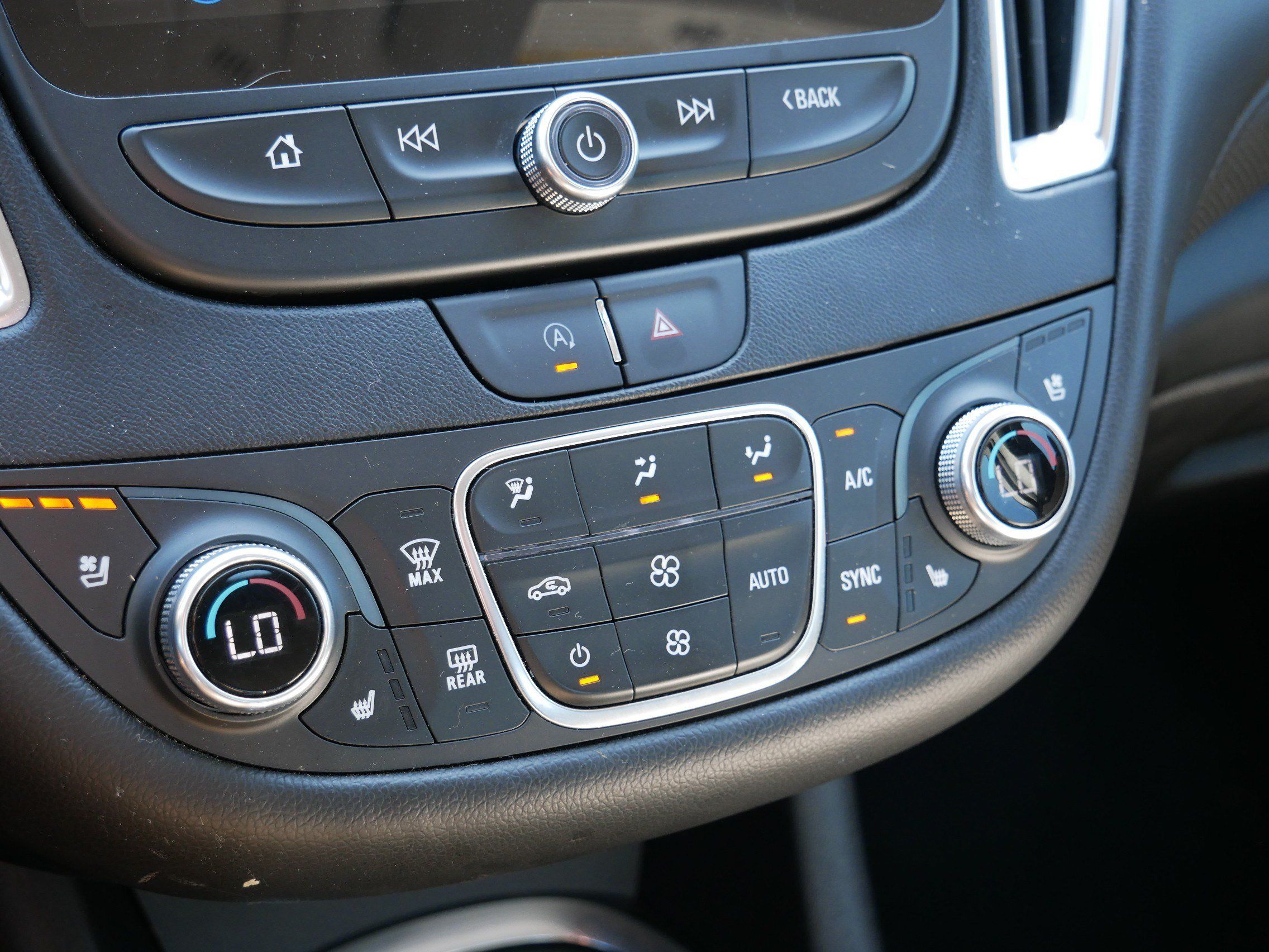 Used 2024 Chevrolet Malibu LT FWD image 22