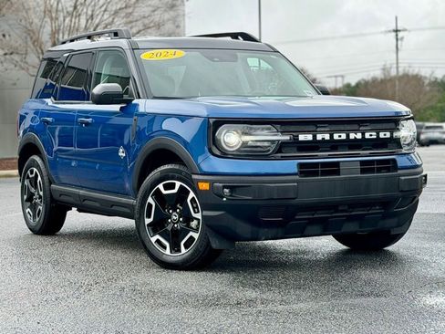 Certified 2024 Ford Bronco Sport Outer Banks w/ Tech Package image 2
