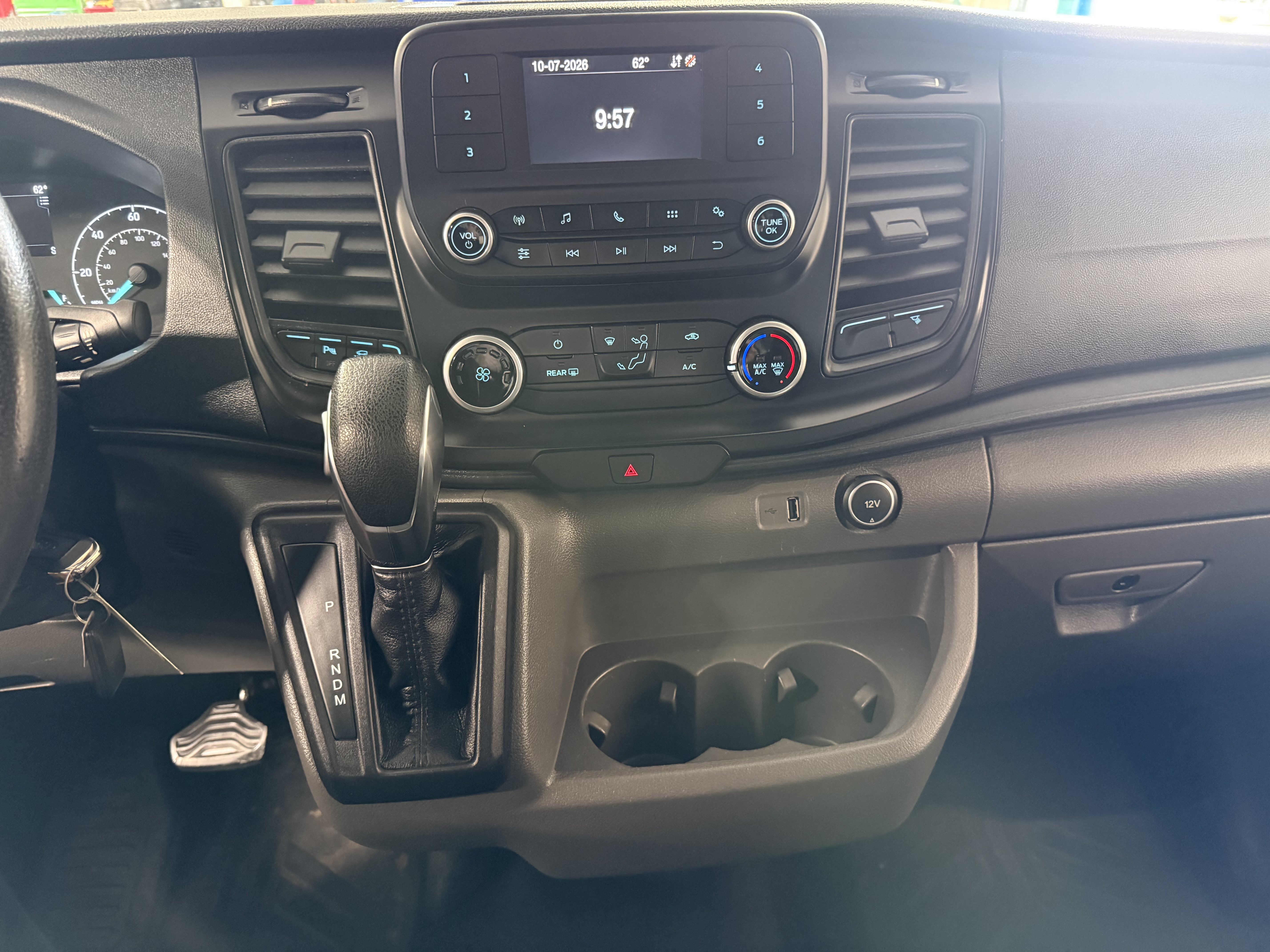 Used 2021 Ford Transit 250 Medium Roof AWD w/ Interior Upgrade Package image 20