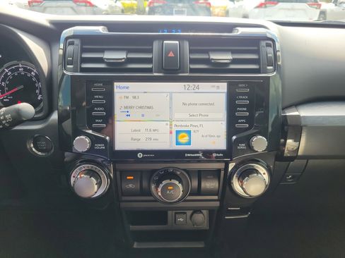 Used 2022 Toyota 4Runner TRD Off-Road Premium image 26